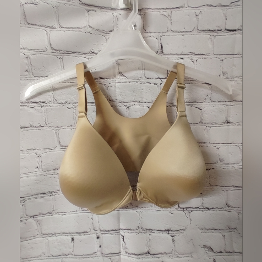 Soma Vanishing Back Full Coverage Front Closure 36G Nude